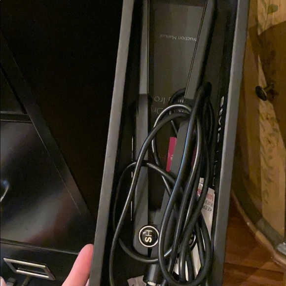 Style House Flat Iron - Picture 1 of 4